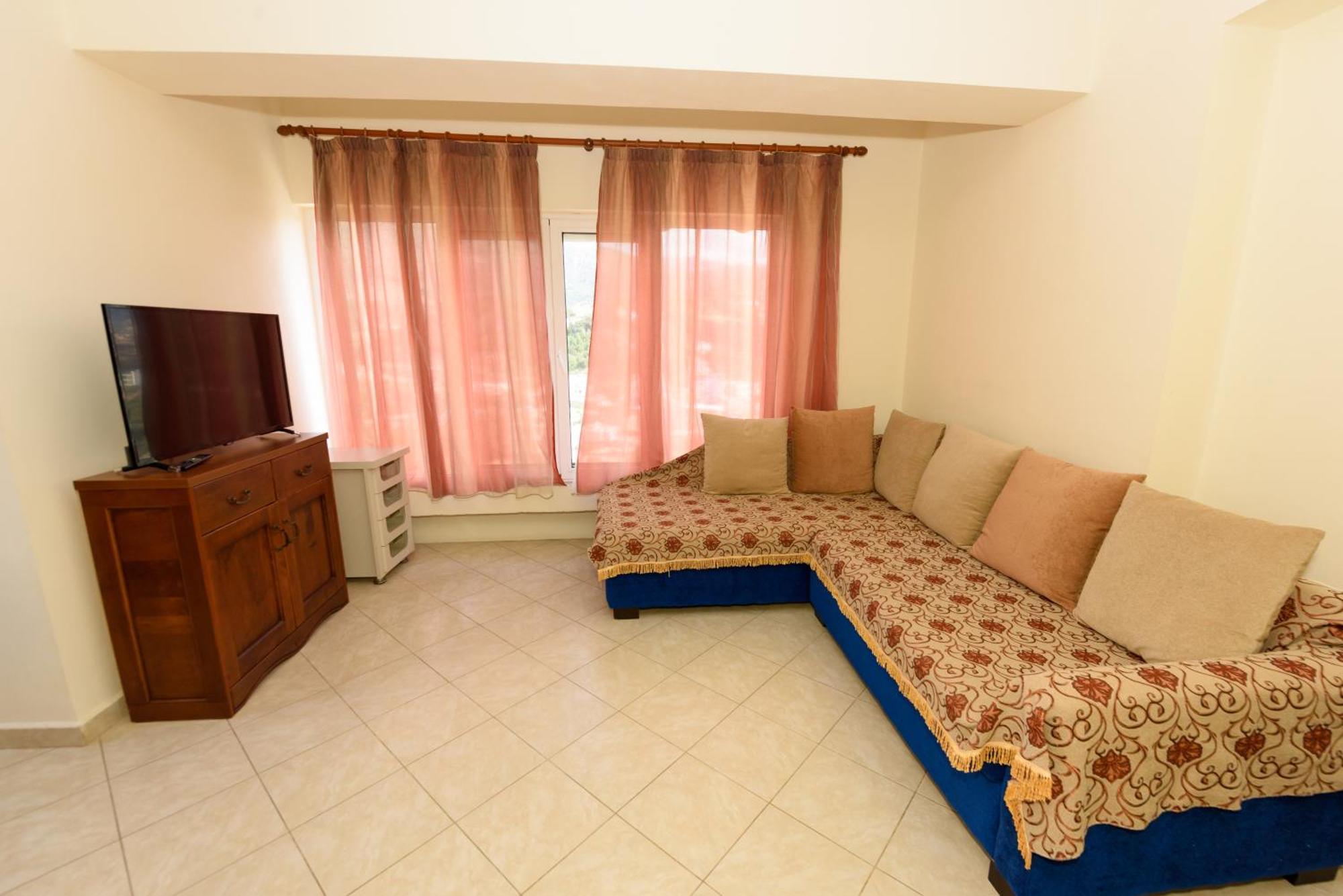 Vasili'S Family Apartments Himare Exterior photo